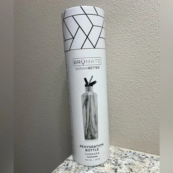 NEW - BRUMATE Water Bottle 25oz with Dual Lids - Picture 1 of 5